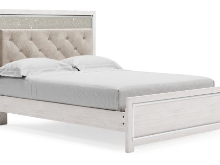 Altyra White Queen Platform Bed Cheap